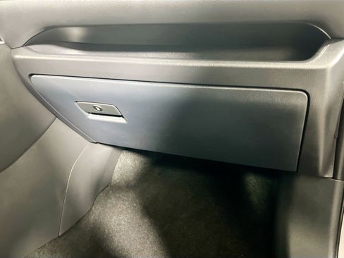 Used 2025 Toyota RAV4 LE image 34