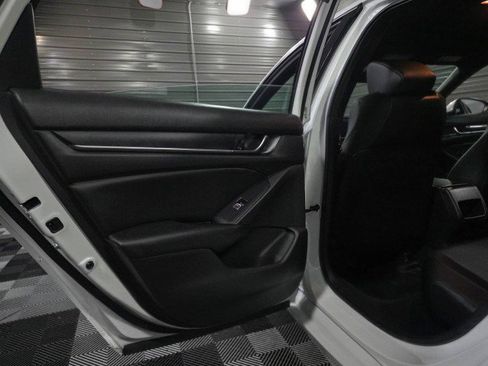 Used 2020 Honda Accord Sport image 32