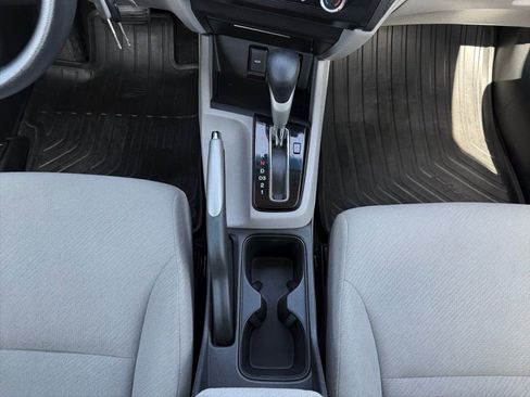 Used 2013 Honda Civic LX image 2