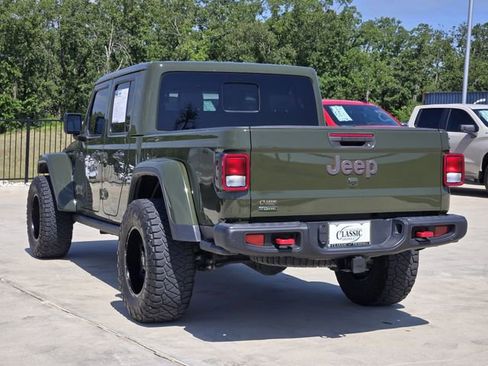 Used 2022 Jeep Gladiator Rubicon w/ Cold Weather Group AWD/4WD image 6