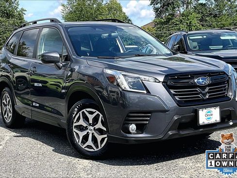 Certified 2023 Subaru Forester Premium AWD/4WD image 2