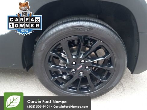 Used 2023 GMC Terrain SLE w/ Driver Convenience Package image 31