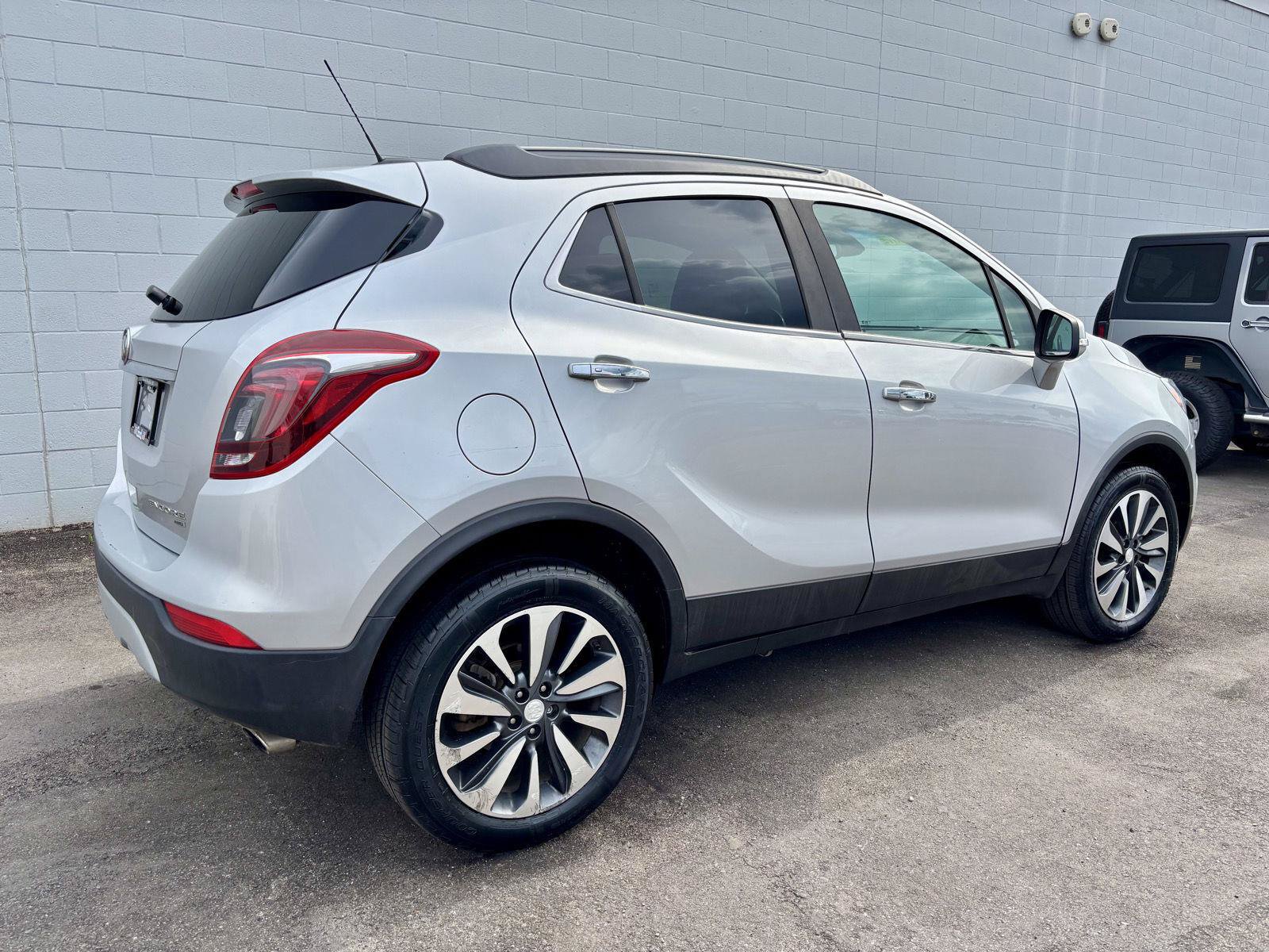 Used 2020 Buick Encore Essence AWD/4WD image 6