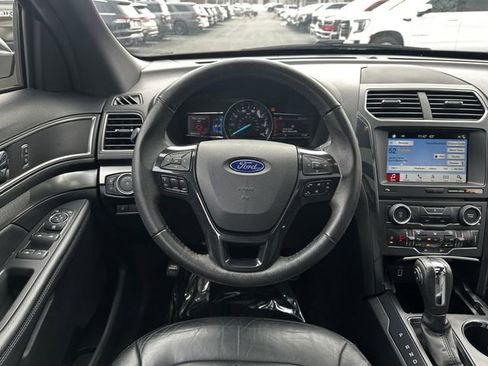 Certified 2018 Ford Explorer XLT w/ Equipment Group 202A image 14