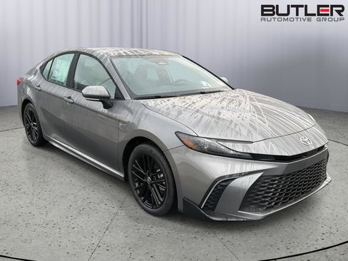 New 2026 Toyota Camry SE FWD image 8