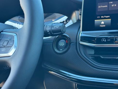 New 2026 Jeep Compass Latitude image 29