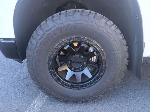 Used 2025 Chevrolet Silverado 1500 LT Trail Boss w/ Protection Package image 10