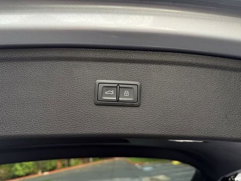 Used 2018 Audi Q5 2.0T Premium image 33