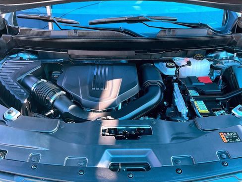 Used 2024 Chevrolet Traverse LT image 29