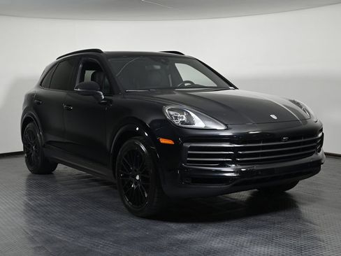 Used 2023 Porsche Cayenne Platinum Edition AWD/4WD image 17