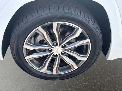 Used 2020 GMC Terrain Denali w/ Denali Premium Package FWD image 10