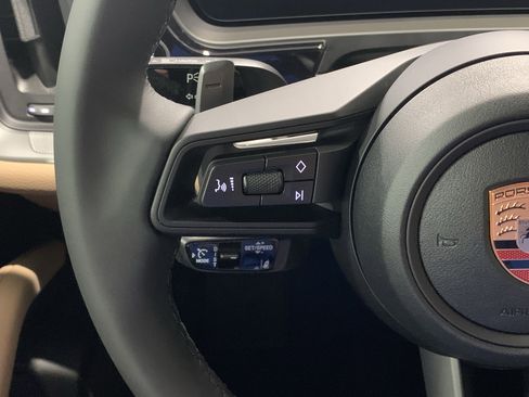 New 2026 Porsche Cayenne image 18