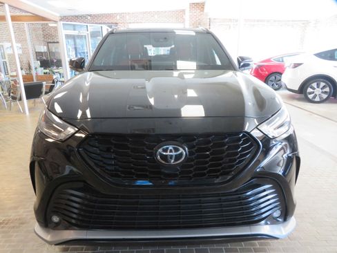 Used 2021 Toyota Highlander XSE image 68