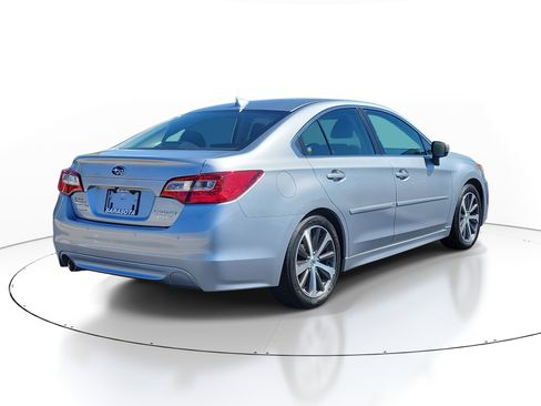 Used 2017 Subaru Legacy 2.5i Limited image 6