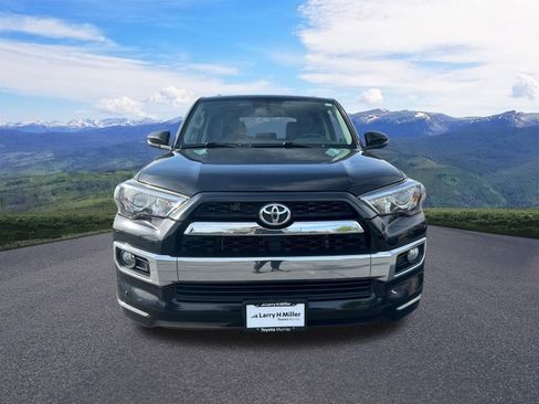 Used 2017 Toyota 4Runner Limited AWD/4WD image 9