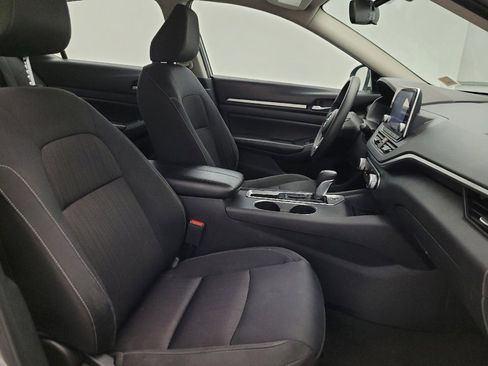 Used 2022 Nissan Altima 2.5 SV FWD image 21