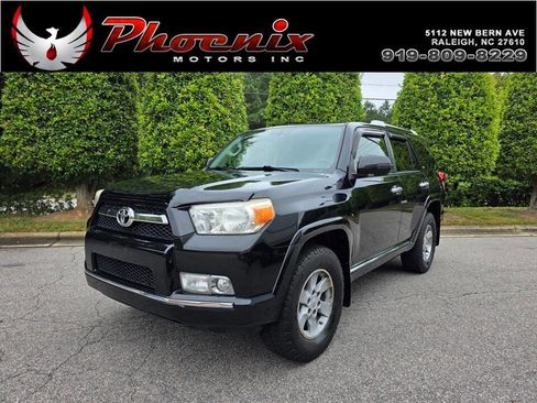 Used 2012 Toyota 4Runner SR5 w/ Convenience Pkg image 1