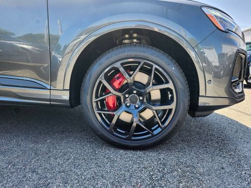 New 2026 Audi SQ7 Prestige AWD/4WD image 17