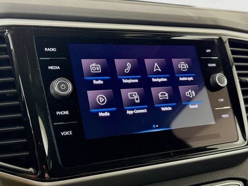 Certified 2023 Volkswagen Atlas SE AWD/4WD image 16