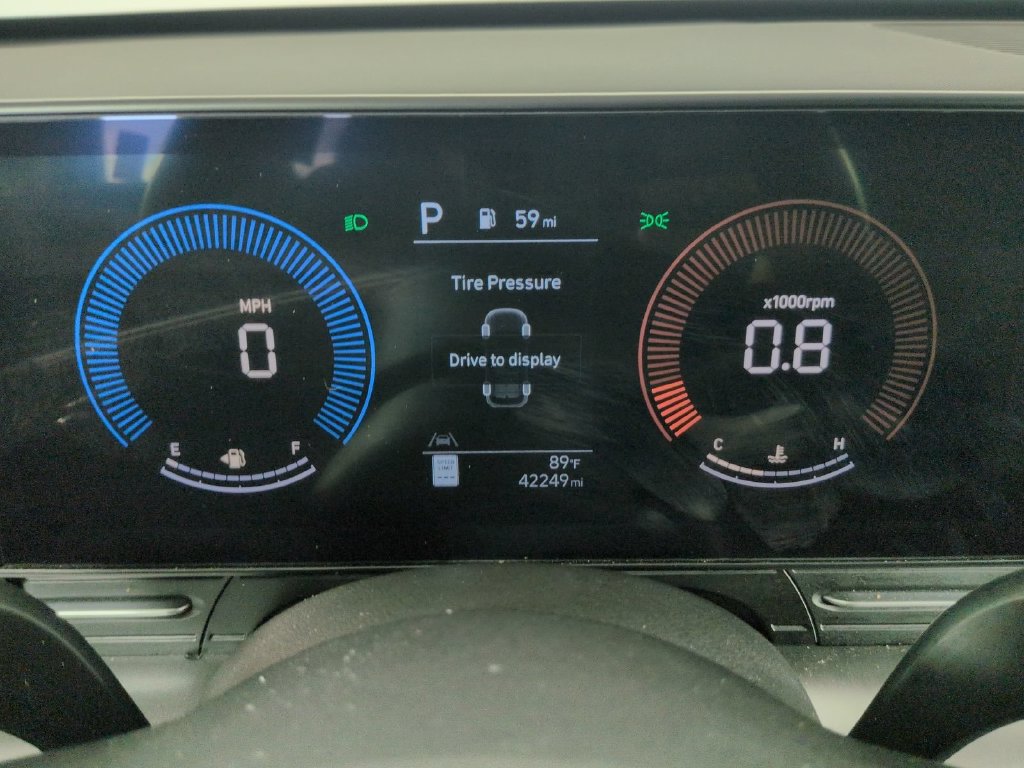 Used 2025 Hyundai Kona SEL FWD image 43