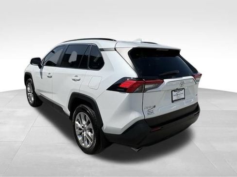 Used 2025 Toyota RAV4 XLE Premium FWD image 11