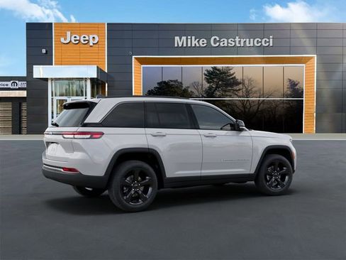New 2026 Jeep Grand Cherokee Limited w/ Limited Altitude Package image 5