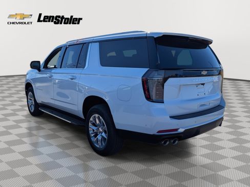 New 2026 Chevrolet Suburban Premier image 2