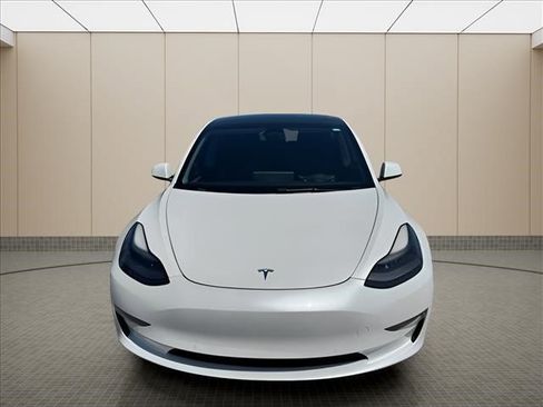 Used 2022 Tesla Model 3 Long Range AWD/4WD image 6