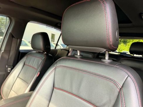 Used 2023 Chevrolet Equinox RS w/ RS Leather Package AWD/4WD image 15