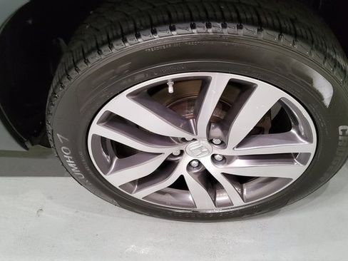 Certified 2017 Honda Pilot Touring image 35