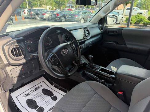 Used 2023 Toyota Tacoma SR w/ SR Convenience Package RWD image 10