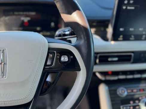 Used 2023 Lincoln Aviator Black Label w/ Dynamic Handling Package image 10