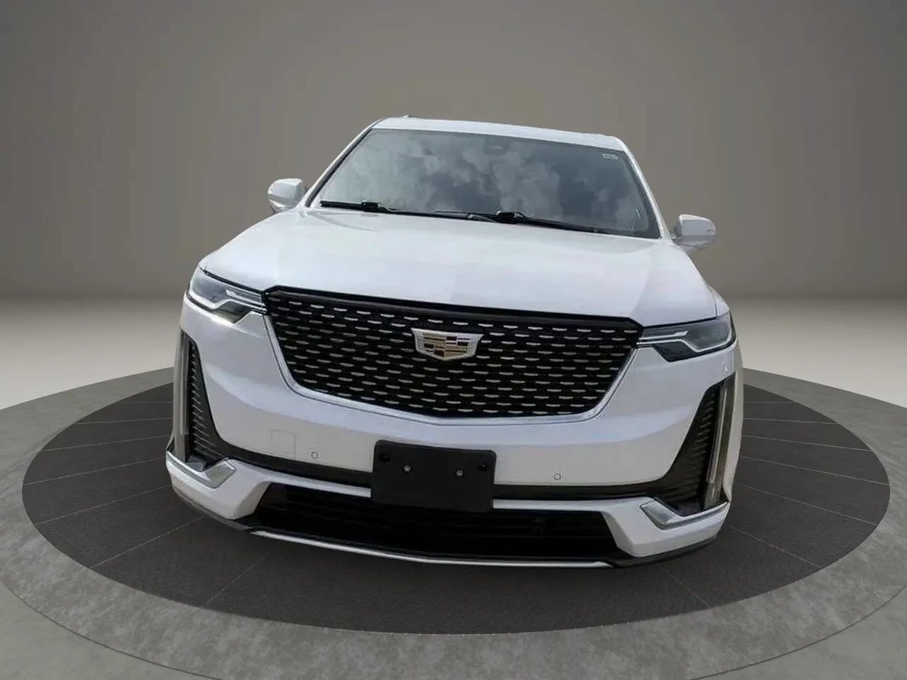 Used 2023 Cadillac XT6 Premium Luxury AWD/4WD image 2