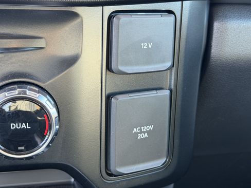 Certified 2024 Ford F250 Platinum AWD/4WD image 23