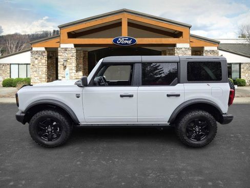 New 2025 Ford Bronco Big Bend w/ Black Diamond Package image 8