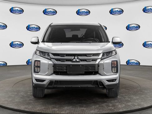 Used 2025 Mitsubishi Outlander Sport AWD image 4
