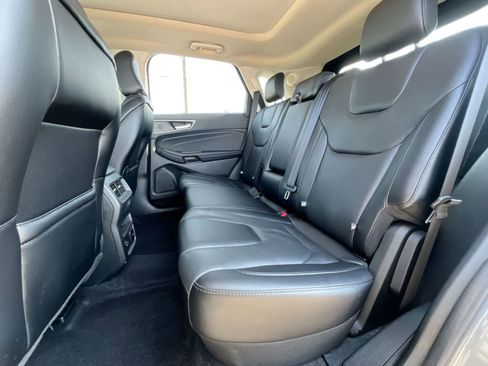 Used 2022 Ford Edge Titanium w/ Equipment Group 301A AWD/4WD image 19