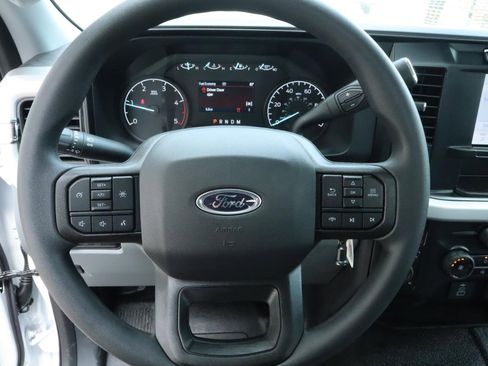 Used 2024 Ford F550 4x4 Regular Cab Super Duty image 12