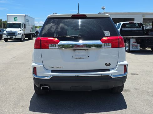 Used 2017 GMC Terrain SLE FWD image 6