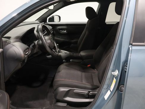 Used 2023 Honda HR-V Sport image 9