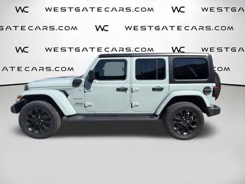 Used 2023 Jeep Wrangler Unlimited Sahara AWD/4WD image 11