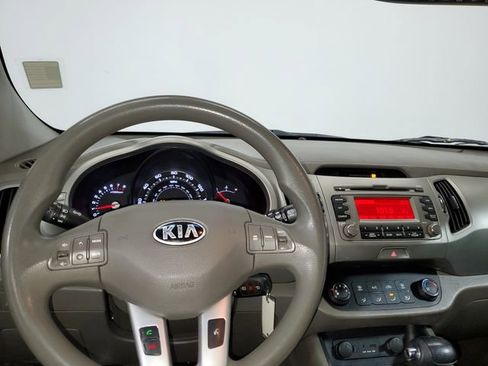 Used 2013 Kia Sportage LX image 12
