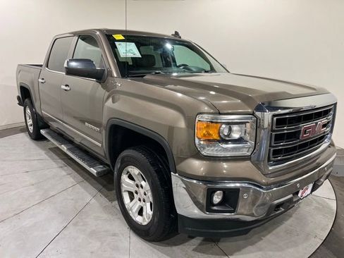 Used 2015 GMC Sierra 1500 SLT w/ SLT Preferred Package image 2