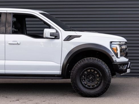 Used 2025 Ford F150 Raptor image 7