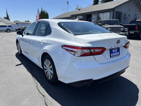 Used 2019 Toyota Camry LE w/ Protection Package (Q2) FWD image 4
