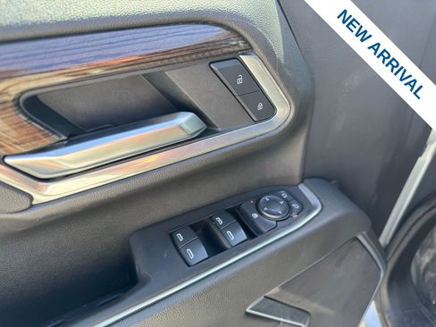 Used 2025 Chevrolet Silverado 2500 LT w/ Convenience Package image 18