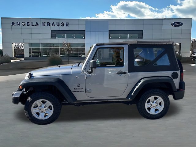 Used 2016 Jeep Wrangler Sport w/ Connectivity Group AWD/4WD image 4