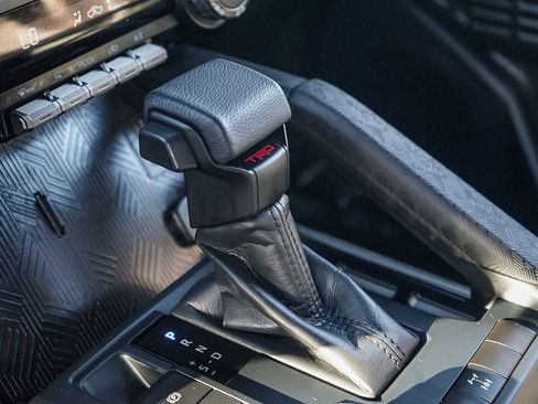 Used 2025 Toyota Tacoma TRD Off-Road image 21