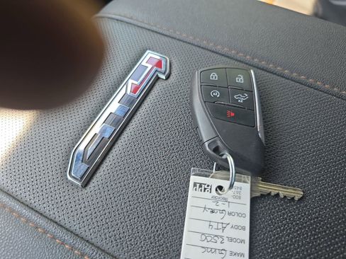 Used 2024 GMC Sierra 2500 AT4 w/ AT4 Premium Plus Package image 38