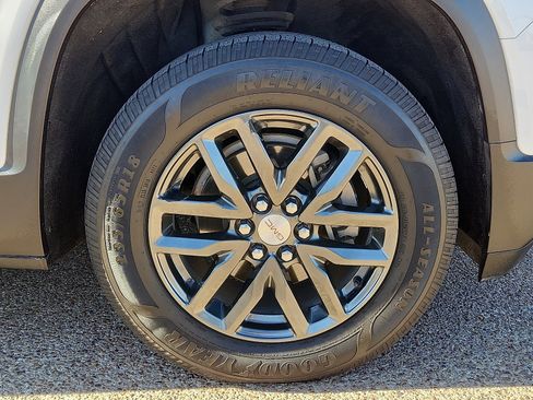 Used 2019 GMC Acadia SLT image 7